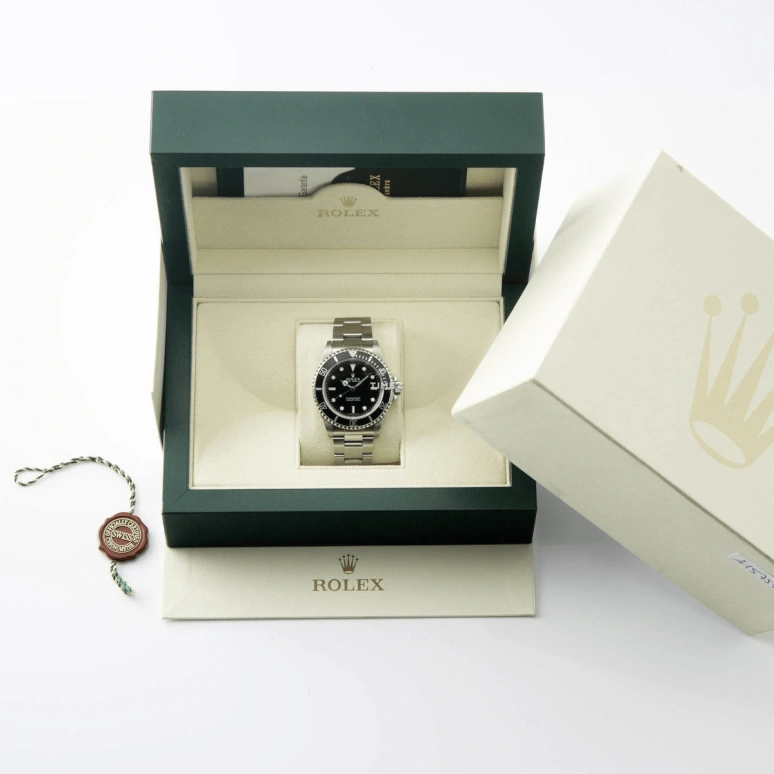 Rolex,Submariner 40mm,40mm,Stainless Steel,Black,Automatic,48hours,In-house Caliber,14060M,14060M-0001