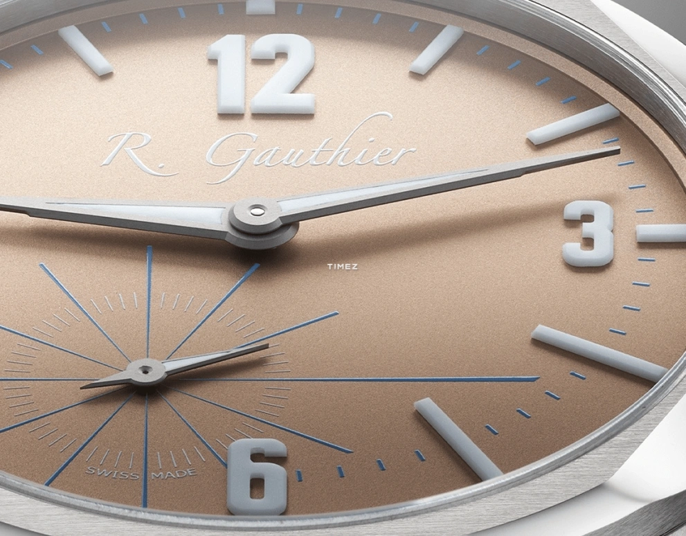 Romain Gauthier,C by Romain Gauthier 41mm,41mm,Titanium,Champagne,Handwound,60hours,In-house Caliber,MON00581