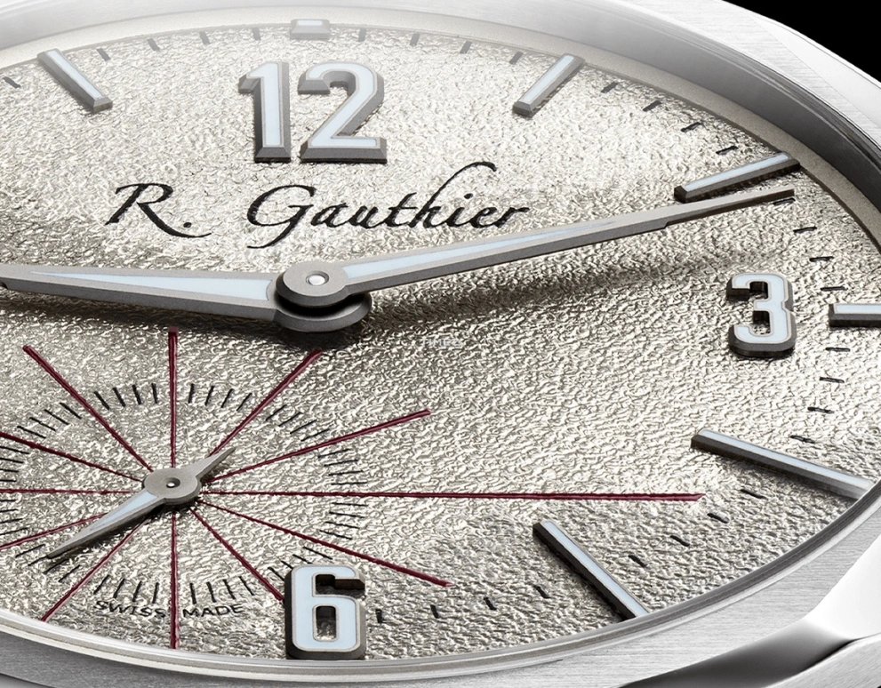 Romain Gauthier,C by Romain Gauthier 41mm,41mm,Titanium,Cream,Handwound,60hours,In-house Caliber,MON00542
