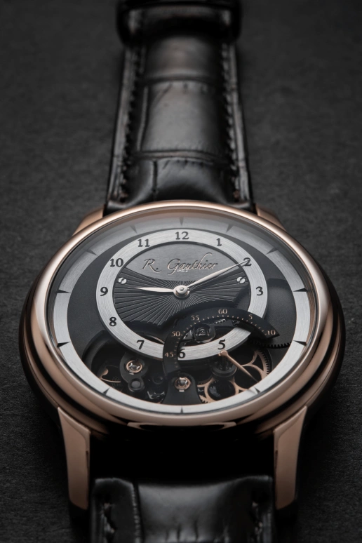Romain Gauthier,Prestige HMS 41mm,41mm,Red Gold,Black,Silver,Handwound,Power Reserve Indicator,60hours,MON00009