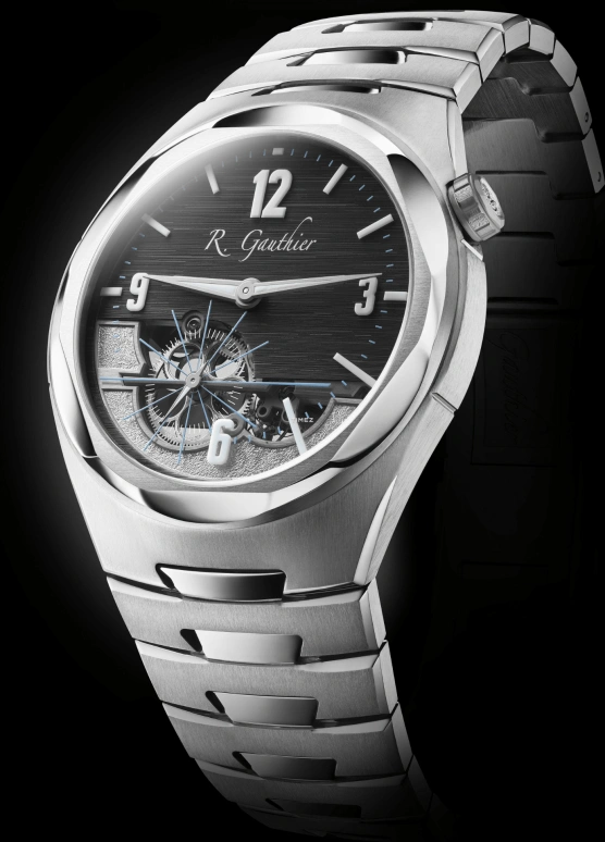 Romain Gauthier,Freedom 41x47.80mm,41x47.80mm,Titanium,Black,Silver,Handwound,60hours,In-house Caliber,MON00584