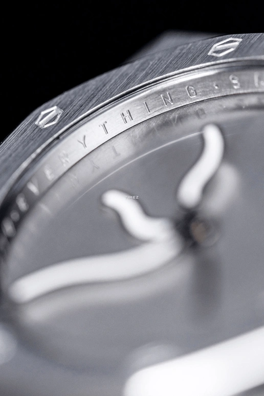 Safrezo,CURVE OAK 38x39.60mm,38x39.60mm,Stainless Steel,Silver,Automatic,Sapphire,Other,CO,CO-A01-S