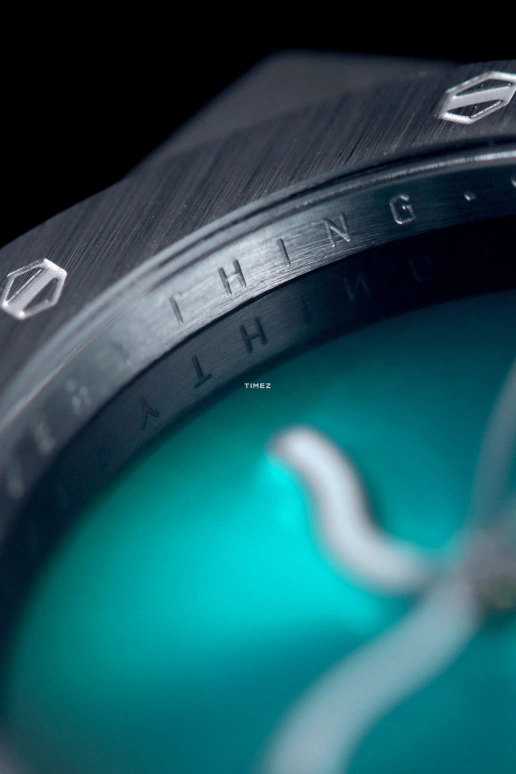 Safrezo,CURVE OAK 38x39.60mm,38x39.60mm,Stainless Steel,Green,Automatic,Sapphire,Other,CO,CO-B01-S