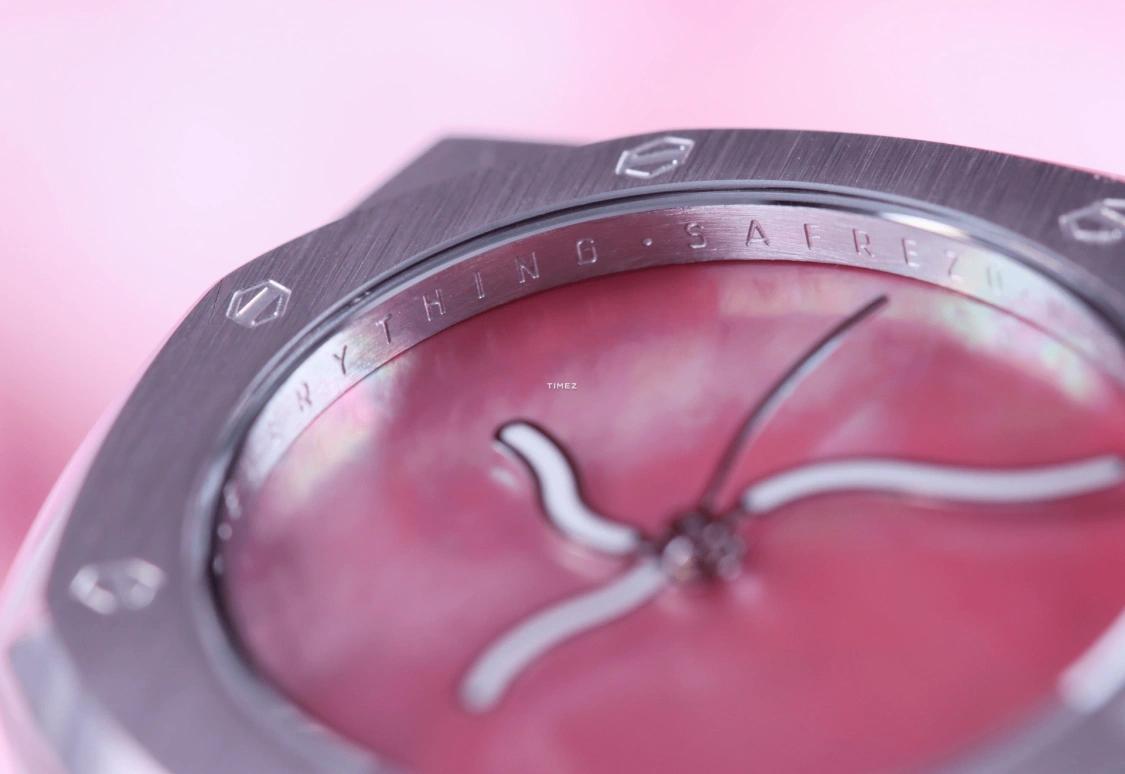 Safrezo,CURVE OAK 38x39.60mm,38x39.60mm,Stainless Steel,Pink,Automatic,Sapphire,Other,CO,CO-C01-S