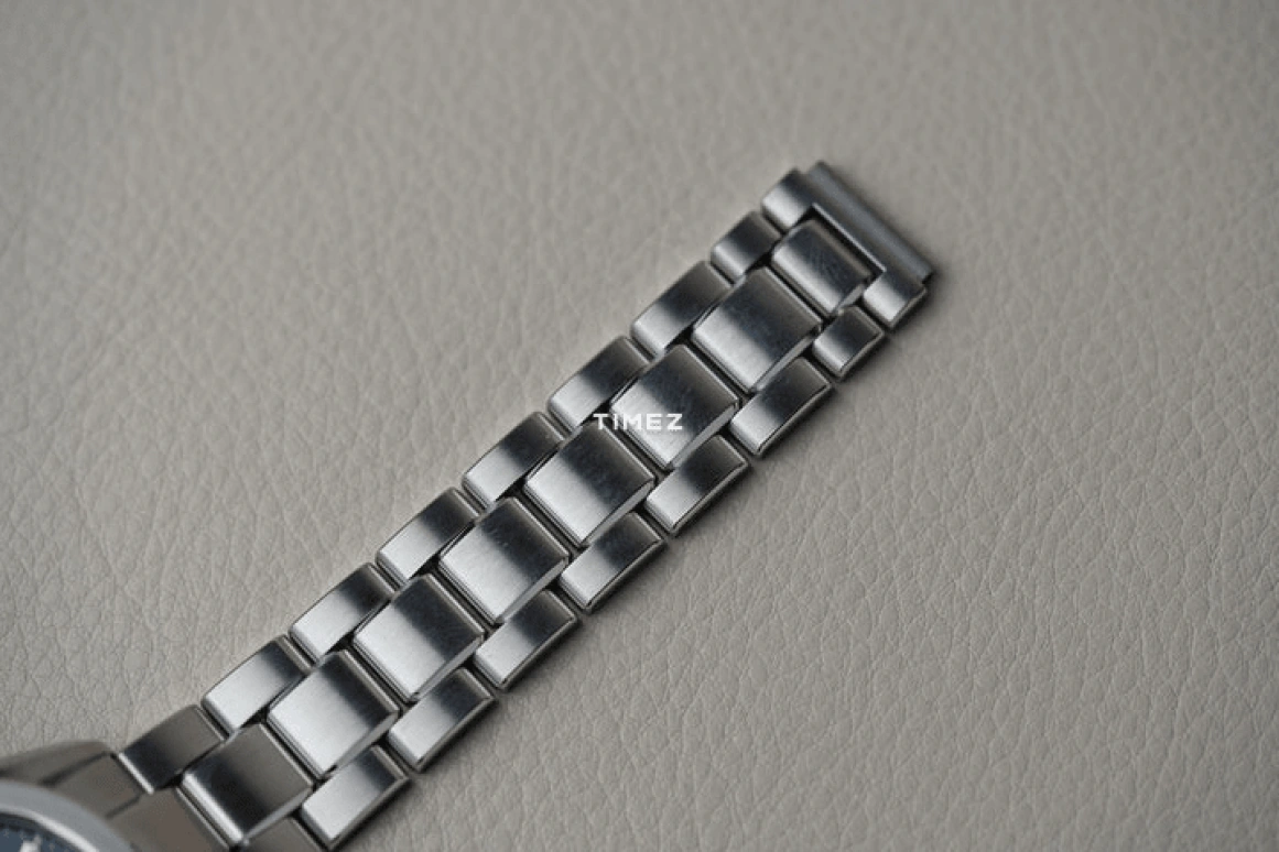 Seiko,Grand Seiko 38mm,38mm,Stainless Steel,Black,Quartz,Day,In-house Caliber,SBGF021