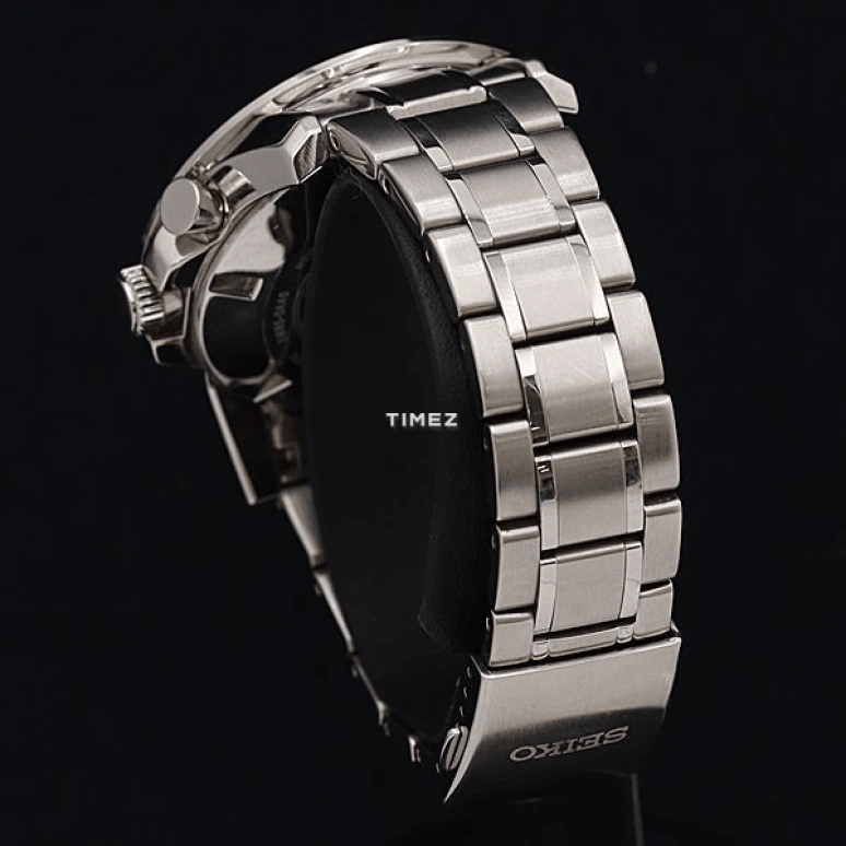 Seiko,Sportura 44.40mm,44.40mm,Stainless Steel,Black,Quartz,Day,Dule Time,SUN015J1