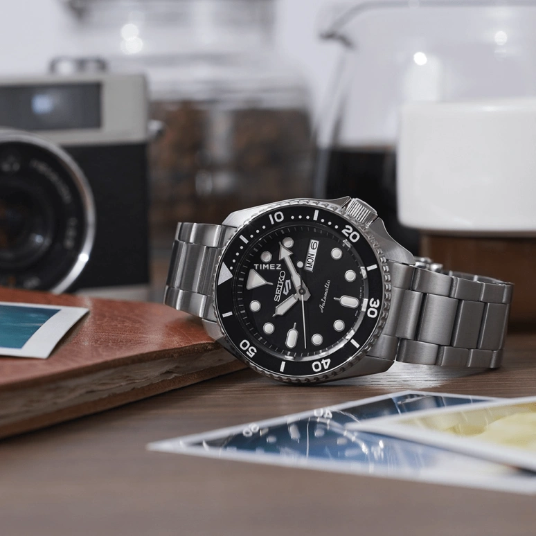 Seiko,5 Sports 42.50mm,42.50mm,Stainless Steel,Black,Automatic,Date,Day,SRPD55