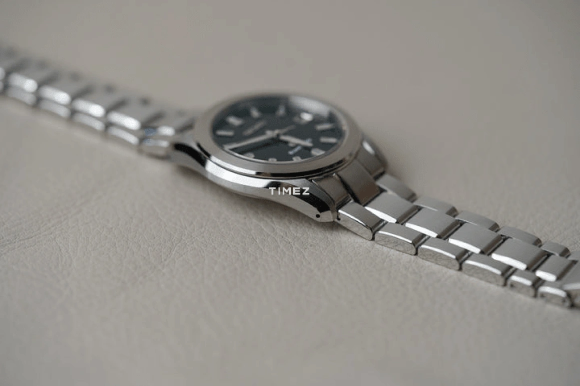 Seiko,Grand Seiko 38mm,38mm,Stainless Steel,Black,Quartz,Day,In-house Caliber,SBGF021