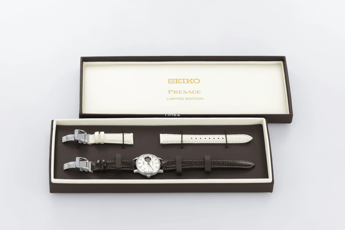 Seiko,Presage 33.80mm,33.80mm,Stainless Steel,White,Automatic,In-house Caliber,Sapphire,Glass,SSA781J1