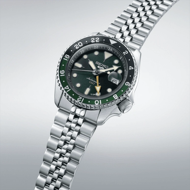 Seiko,5 Sports 42.50mm,42.50mm,Stainless Steel,Dark Green,Automatic,Day,Dule Time,SBSC019