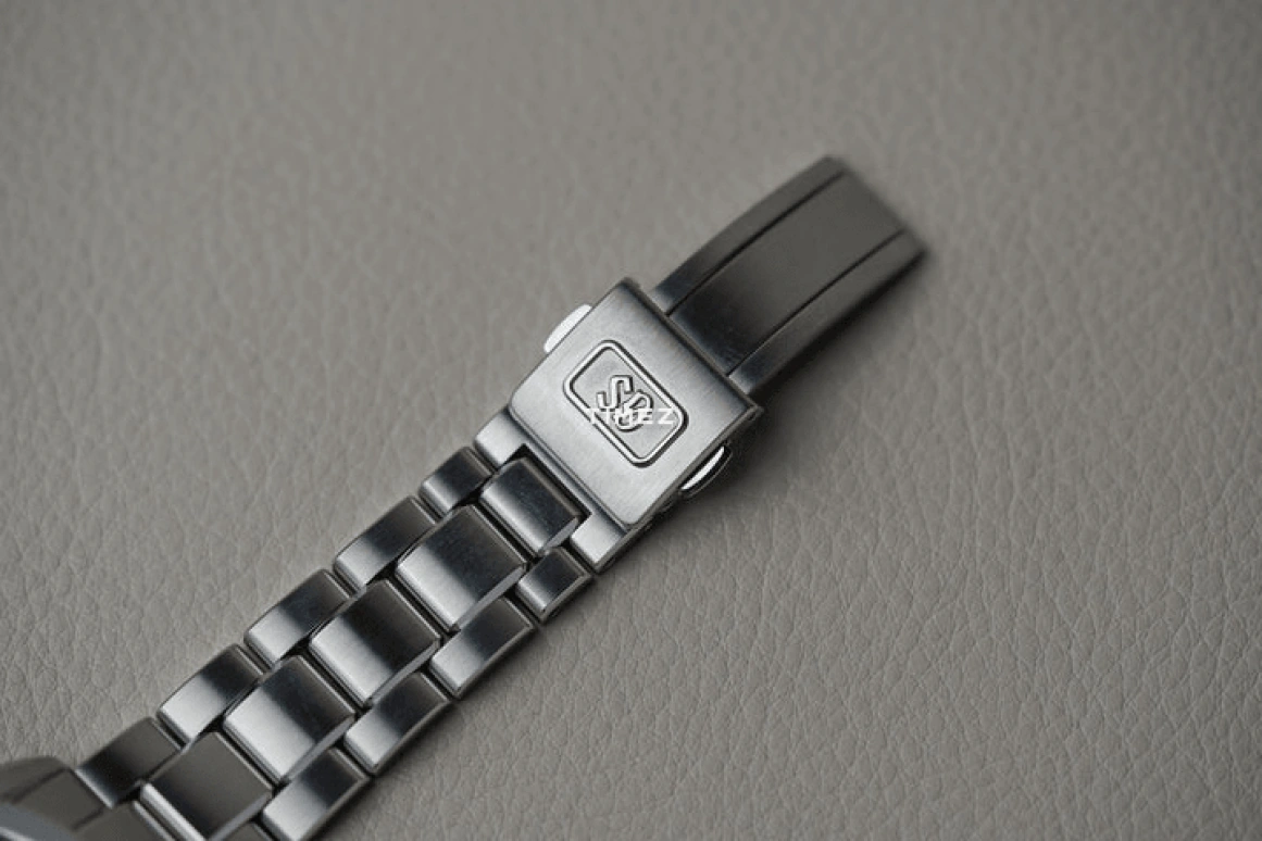 Seiko,Grand Seiko 38mm,38mm,Stainless Steel,Black,Quartz,Day,In-house Caliber,SBGF021