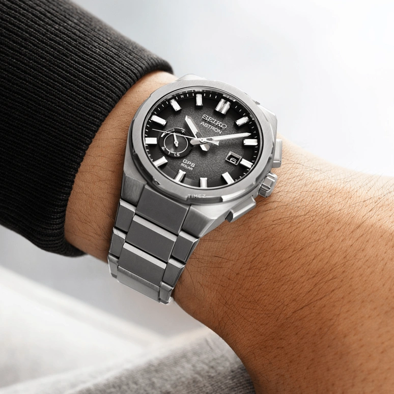 Seiko,Astron 42mm,42mm,Titanium,Black,Quartz,Perpetual Calendar,Day,Power Reserve Indicator,Anti-magnetic,In-house Caliber,Sapphire,SBXD025