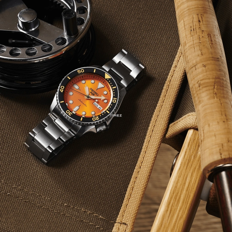 Seiko,5 Sports 42.50mm,42.50mm,Stainless Steel,Orange,Automatic,Date,Day,SRPD59