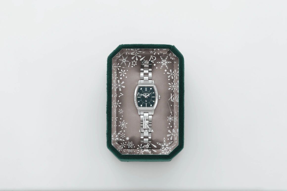 Seiko,Lukia 21mm,21mm,Stainless Steel,Dark Green,Quartz,Anti-magnetic,In-house Caliber,SSWA017