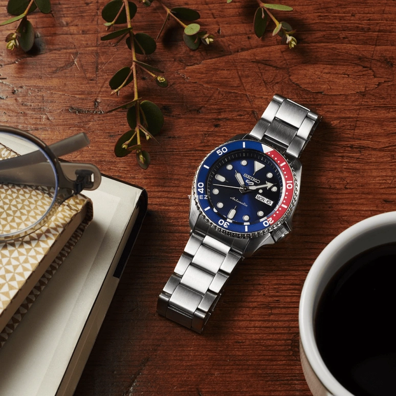 Seiko,5 Sports 42.50mm,42.50mm,Stainless Steel,Blue,Automatic,Date,Day,SRPD53