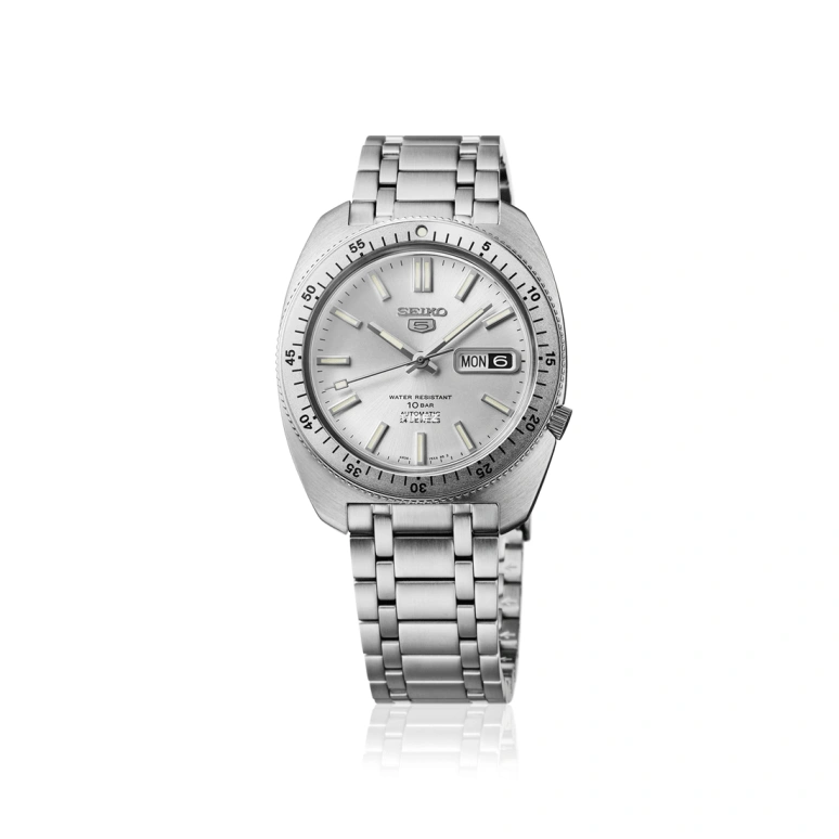 Seiko,5 Sports 44.70x38.20mm,44.70x38.20mm,Stainless Steel,Silver,Automatic,Date,Day,Anti-magnetic,SBSA311