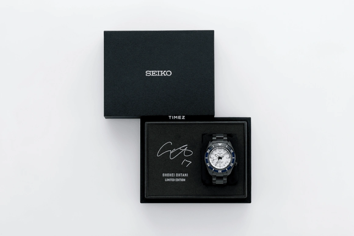 Seiko,Prospex Divers 42mm,42mm,Stainless Steel,White,Automatic,Day,Dule Time,Anti-magnetic,SBEJ025