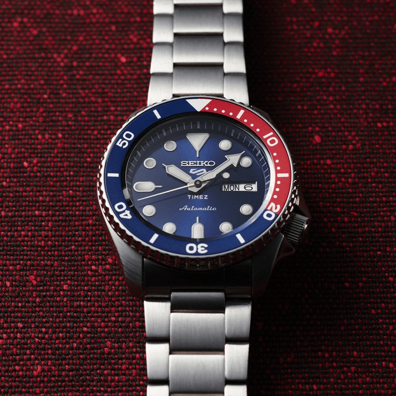 Seiko,5 Sports 42.50mm,42.50mm,Stainless Steel,Blue,Automatic,Date,Day,SRPD53