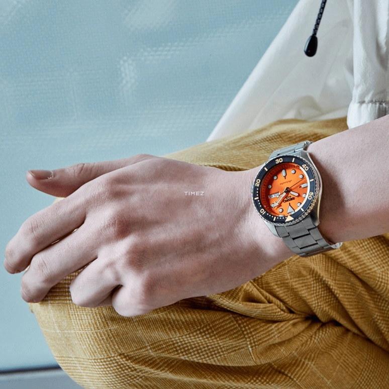 Seiko,5 Sports 42.50mm,42.50mm,Stainless Steel,Orange,Automatic,Date,Day,SRPD59