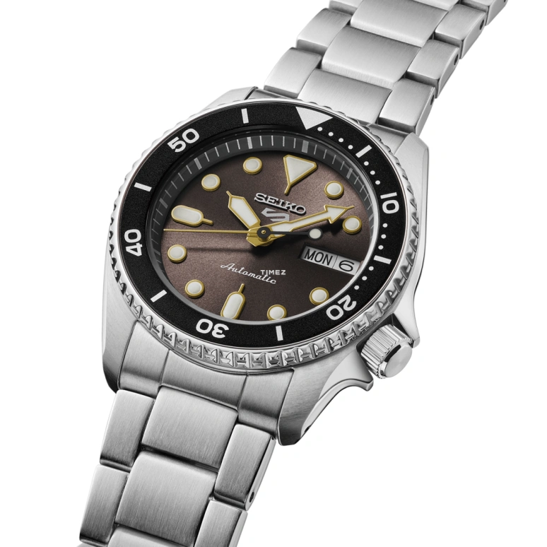 Seiko,5 Sports 38mm,38mm,Stainless Steel,Grey,Automatic,Date,Day,Anti-magnetic,SBSA301