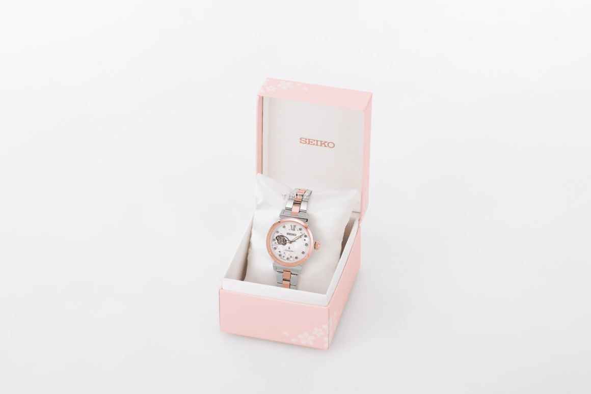 Seiko,women 34.60mm,34.60mm,Stainless Steel,White,Automatic,Anti-magnetic,In-house Caliber,SSVM064