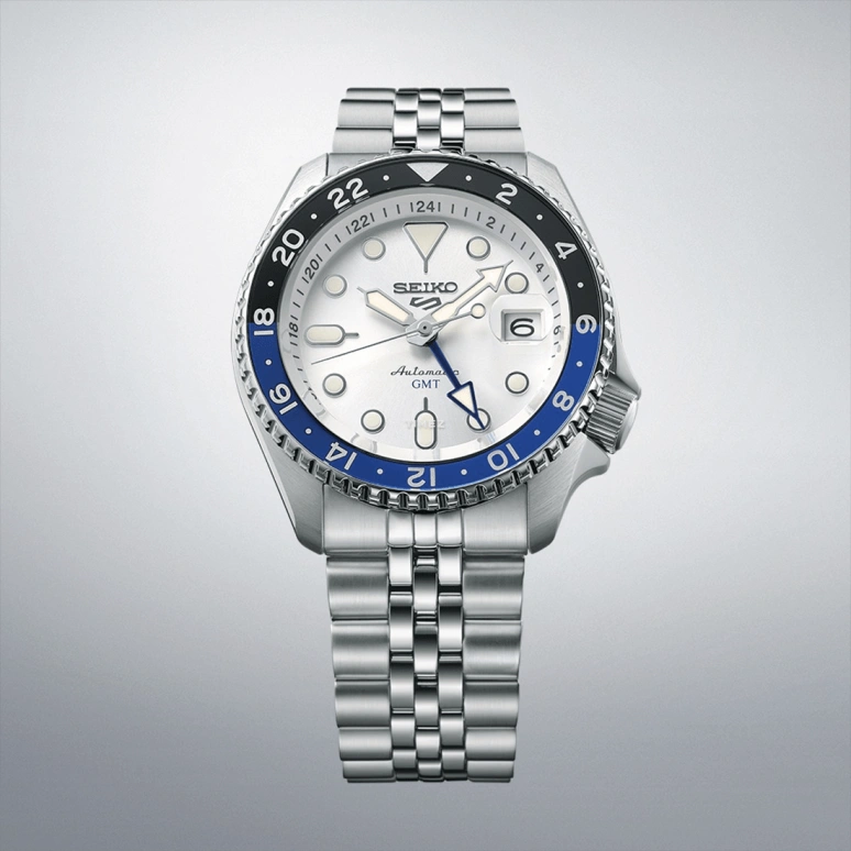 Seiko,5 Sports 42.50mm,42.50mm,Stainless Steel,Silver White,Automatic,Day,Dule Time,Anti-magnetic,SBSC017