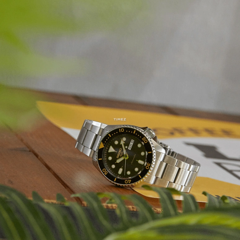 Seiko,5 Sports 42.50mm,42.50mm,Stainless Steel,Black,Automatic,Date,Day,SRPD57