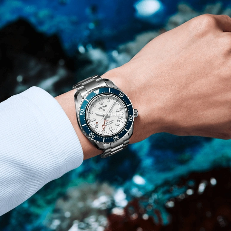 Seiko,Prospex Divers 42mm,42mm,Stainless Steel,Ceramic,Silver,Automatic,Day,Dule Time,GMT,Anti-magnetic,72hours,In-house Caliber,SBEJ029