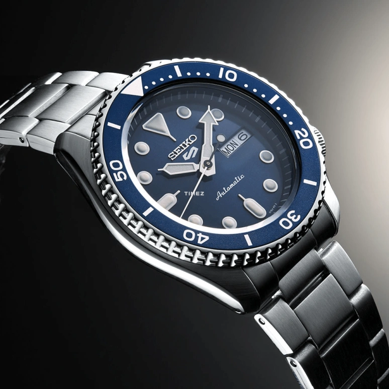 Seiko,5 Sports 42.50mm,42.50mm,Stainless Steel,Blue,Automatic,Date,Day,SRPD51