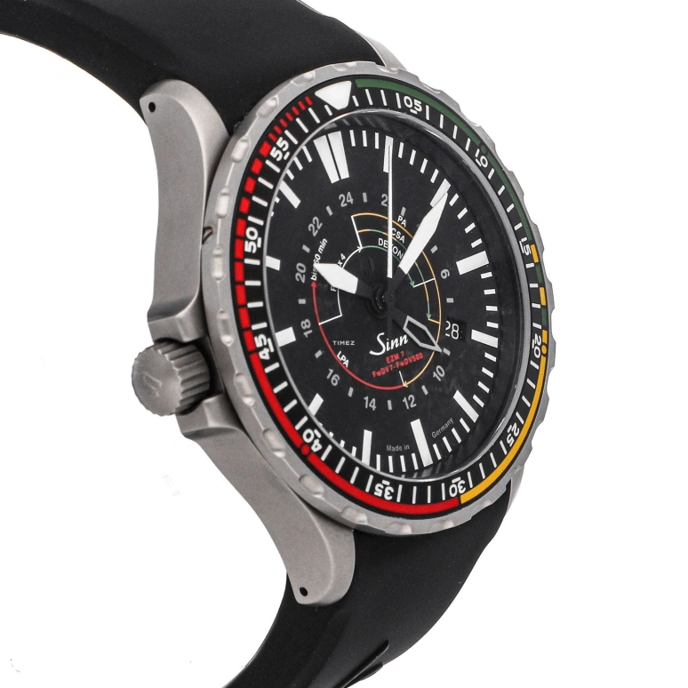 Sinn,Instrument Watches 43mm,43mm,Stainless Steel,Black,Automatic,Day,42hours,857,857.030