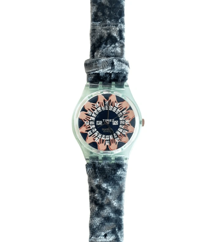 Swatch,Other 34mm,34mm,Plastic,Multi-Color,Quartz,Sapphire,Crystal Glass,Round,GG136