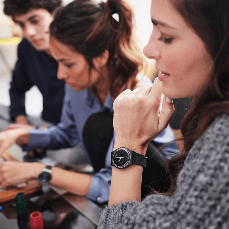 Swatch,Other 34mm,34mm,Bio-sourced,Black,Quartz,Sapphire,Crystal Glass,Round,SO28B105