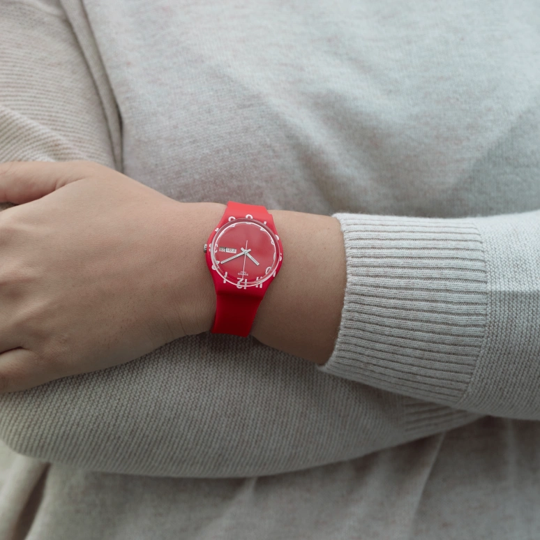 Swatch,Originals 39.20mm,39.20mm,Plastic,Red,Sapphire,Crystal Glass,Closed,GR713