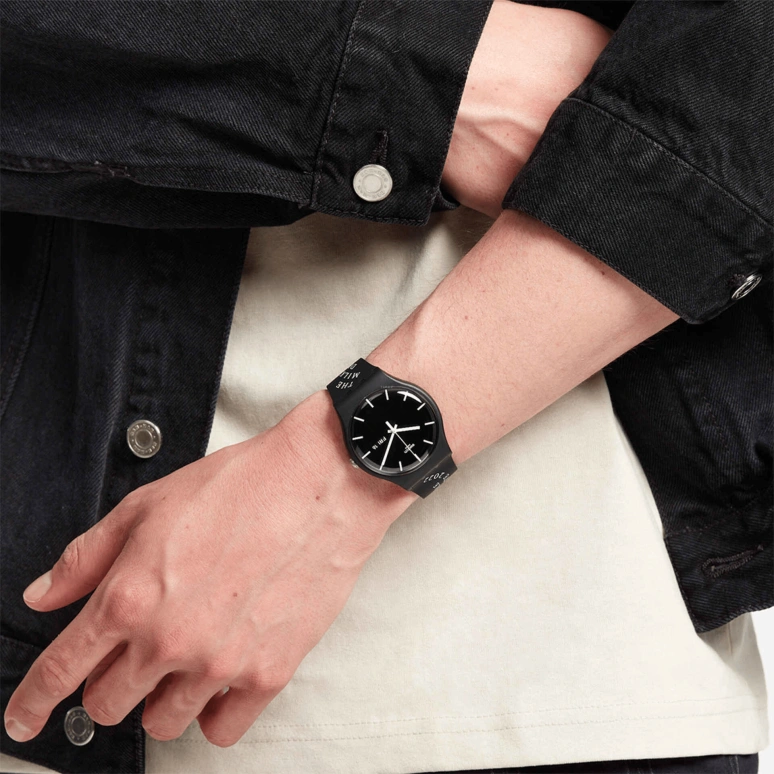 Swatch,Originals 41mm,41mm,Plastic,Black,SUOB720R