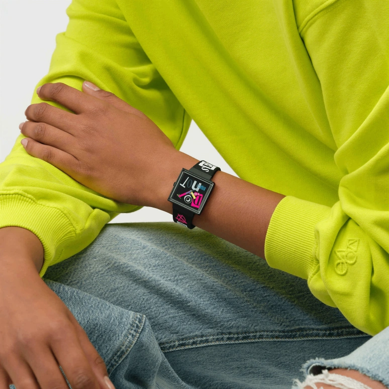 Swatch,NO RULES 41.80mm,41.80mm,Bioceramic,Multi-Color,Black,Quartz,Bio-sourced,Glass,Square,SO34B100