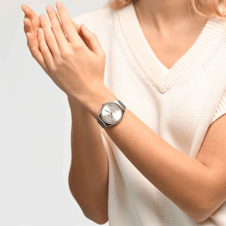 Swatch,Other 38mm,38mm,Stainless Steel,Silver,Grey,Quartz,Sapphire,Crystal Glass,Round,SYXS142