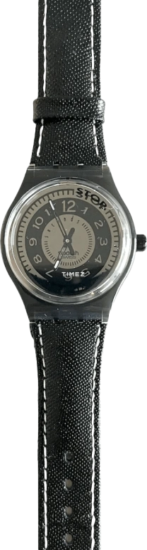 Swatch,Other 33mm,33mm,Plastic,Black,White,Quartz,Sapphire,Crystal Glass,Tonneau,SSM101