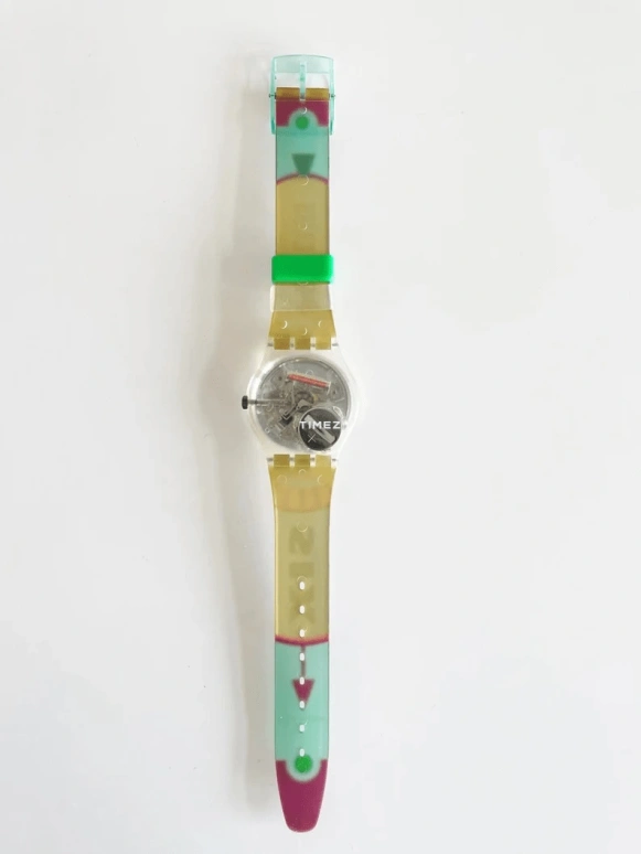 Swatch,Other 34mm,34mm,Plastic,Transparent,White,Quartz,Sapphire,Crystal Glass,Tonneau,GK164