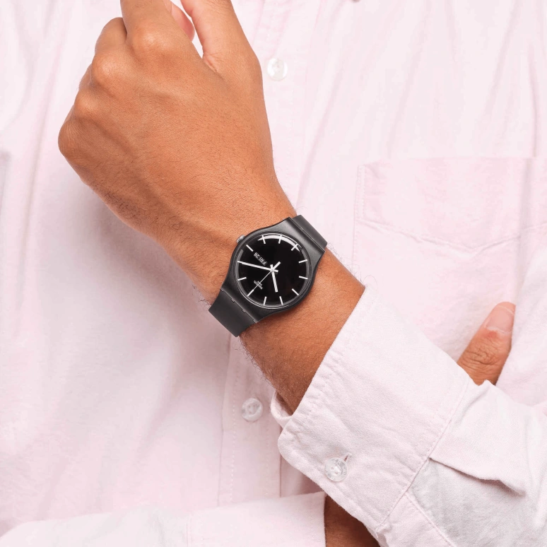 Swatch,Originals 41mm,41mm,Plastic,Black,Quartz,Date,Day,SUOB720