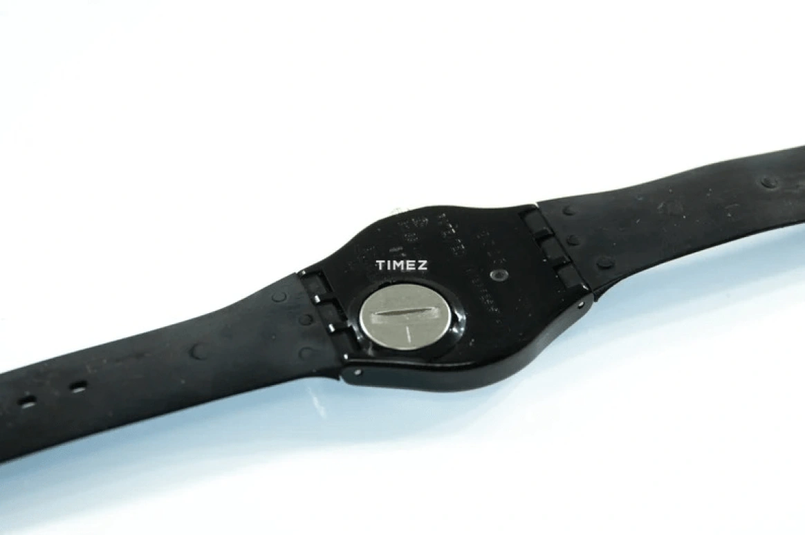 Swatch,Other ,Plastic,Grey,Quartz,Sapphire,Crystal Glass,Tonneau,GB146