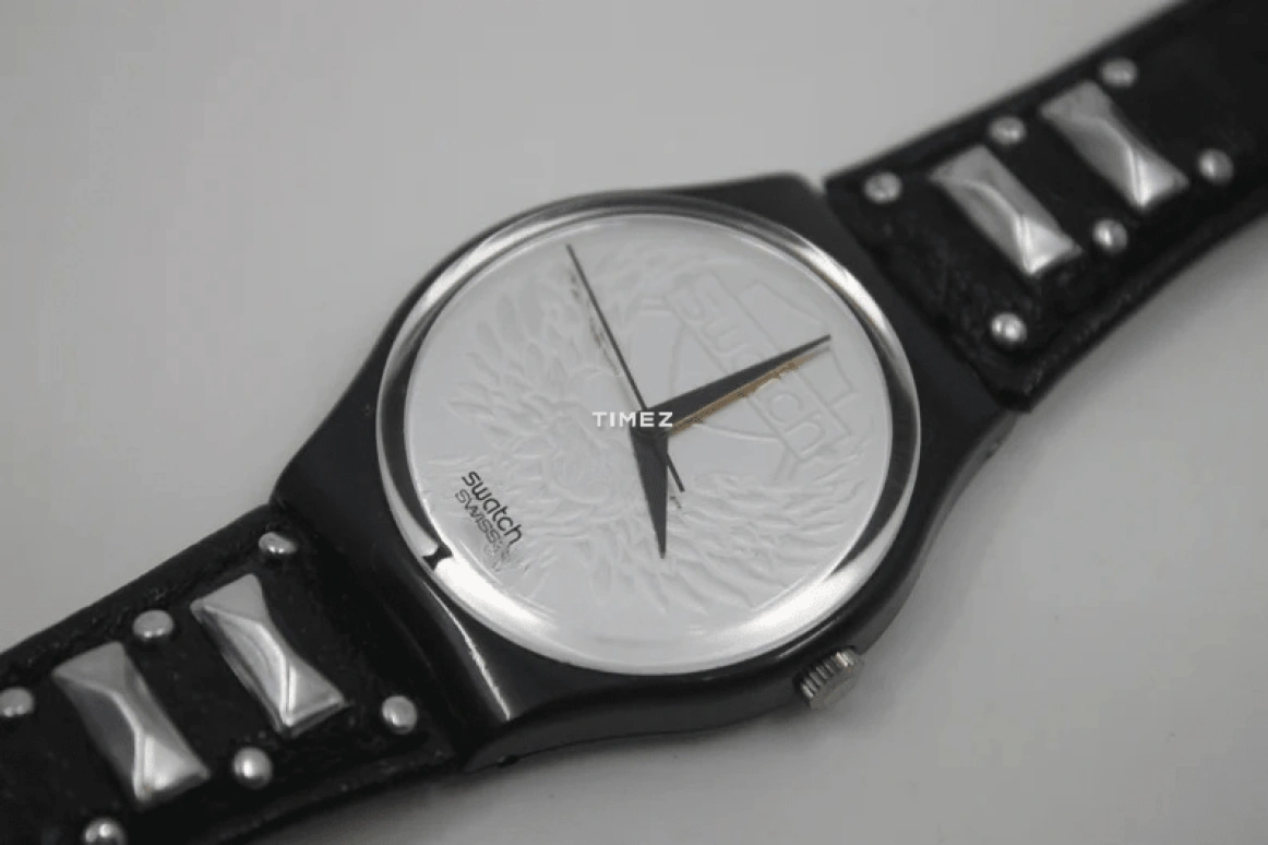 Swatch,Other 33mm,33mm,Plastic,White,Quartz,Sapphire,Crystal Glass,Tonneau,GB160
