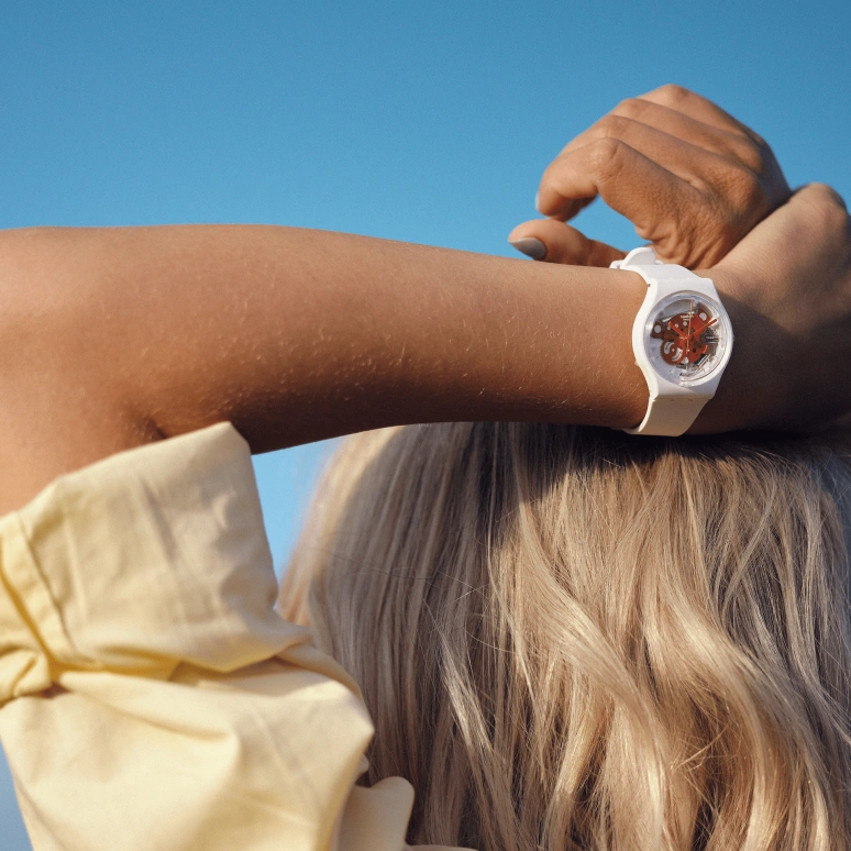 Swatch,Other 34mm,34mm,Bioceramic,Ceramic,Skeleton,Quartz,Sapphire,Crystal Glass,SO31W104