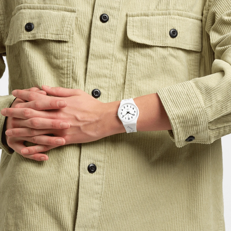 Swatch,Originals 34mm,34mm,Plastic,White,Quartz,Round,GW151R