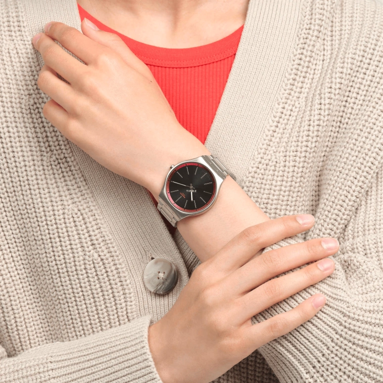 Swatch,Other 42mm,42mm,Stainless Steel,Black,Quartz,Sapphire,Crystal Glass,Round,SS07S129G
