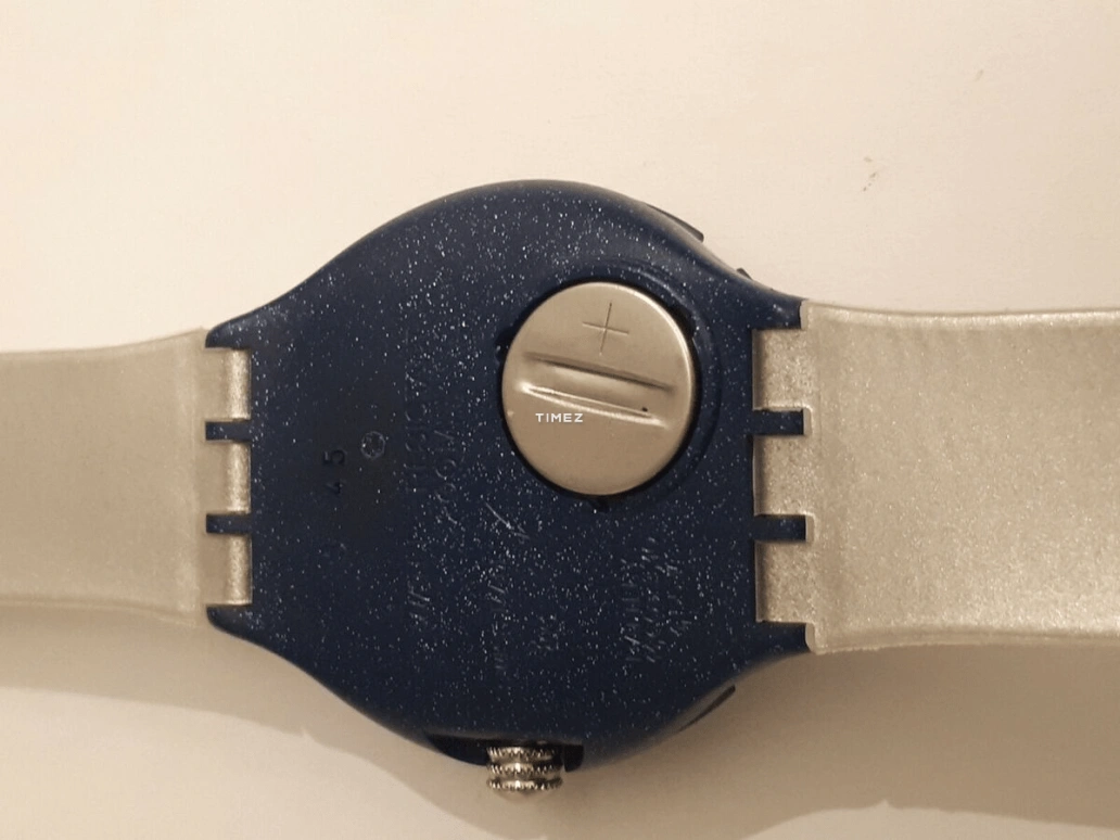 Swatch,Other 38.50mm,38.50mm,Plastic,Cream,Quartz,Sapphire,Tonneau,SDN107