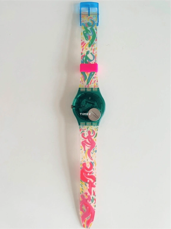 Swatch,Other 34mm,34mm,Plastic,Multi-Color,Quartz,Sapphire,Crystal Glass,Tonneau,GG129