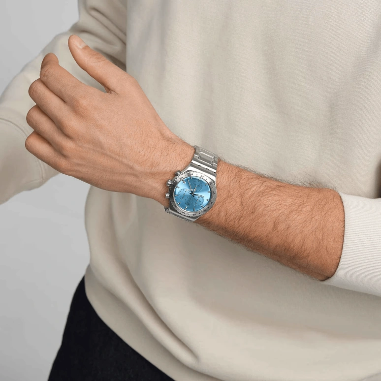 Swatch,Swatch Essentials 43mm,43mm,Stainless Steel,Blue,Quartz,Chronograph,Day,YVS528G