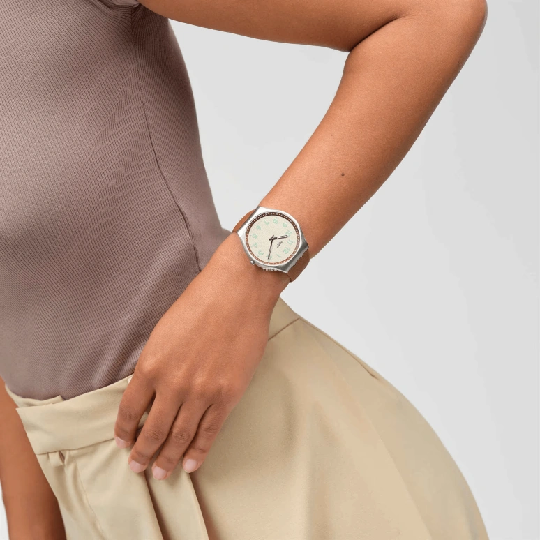 Swatch,Other 42mm,42mm,Stainless Steel,Cream,Quartz,Sapphire,Crystal Glass,Round,SS07S135