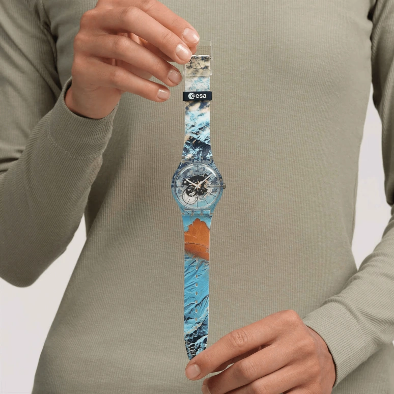 Swatch,Originals 41mm,41mm,Plastic,Blue,Multi-Color,Transparent,Quartz,Round,Transparent,SUOK144,SUOK144-068
