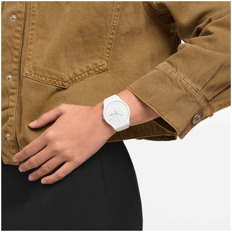 Swatch,Originals 41mm,41mm,Plastic,White,Quartz,Date,Day,SUOW701